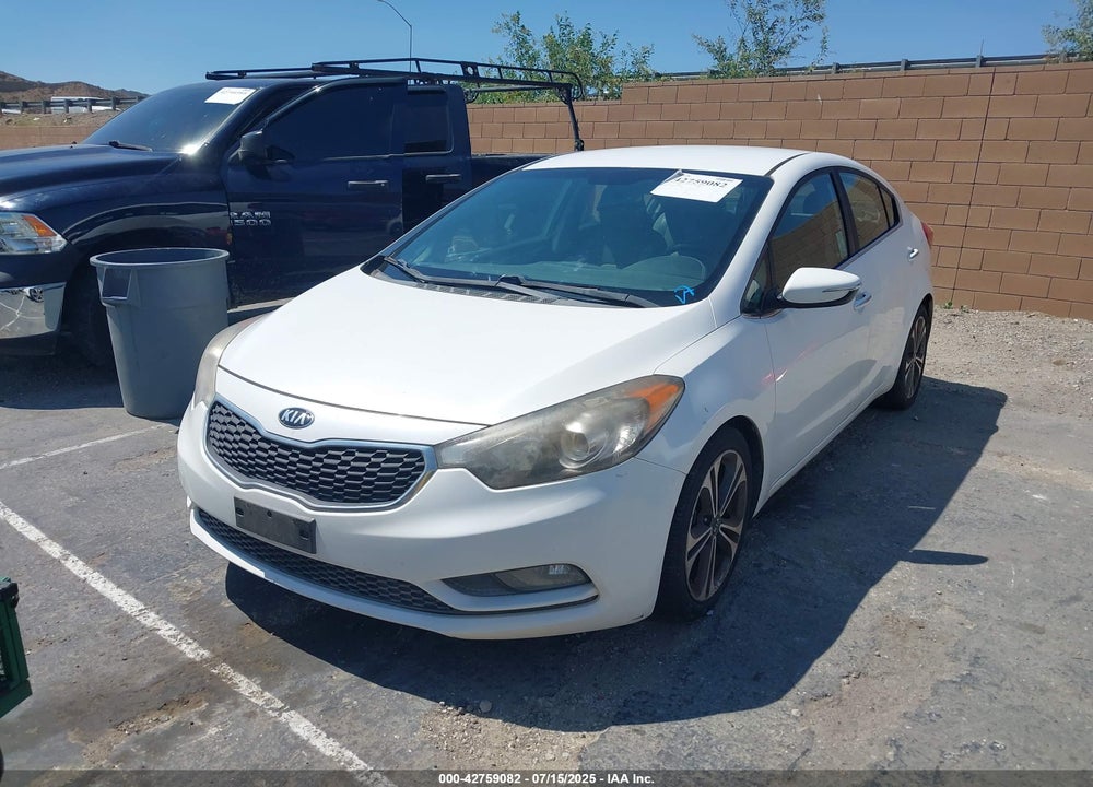 2015 KIA FORTE VIN: KNAFX4A82F5370795