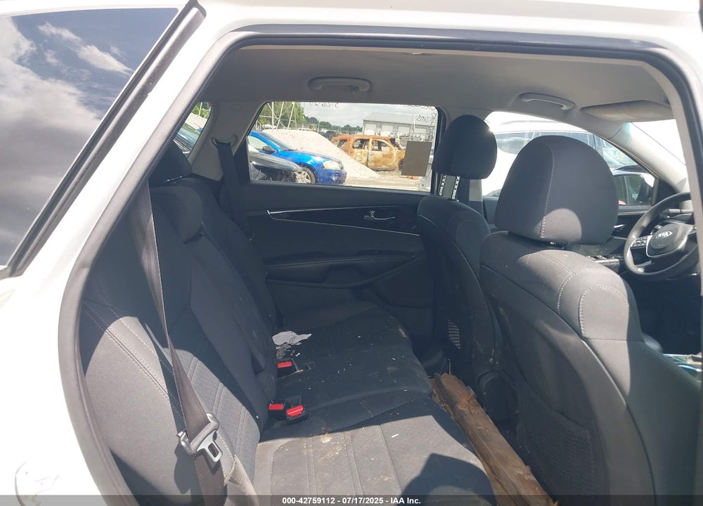 2020 KIA SORENTO VIN: 5XYPG4A52LG676525