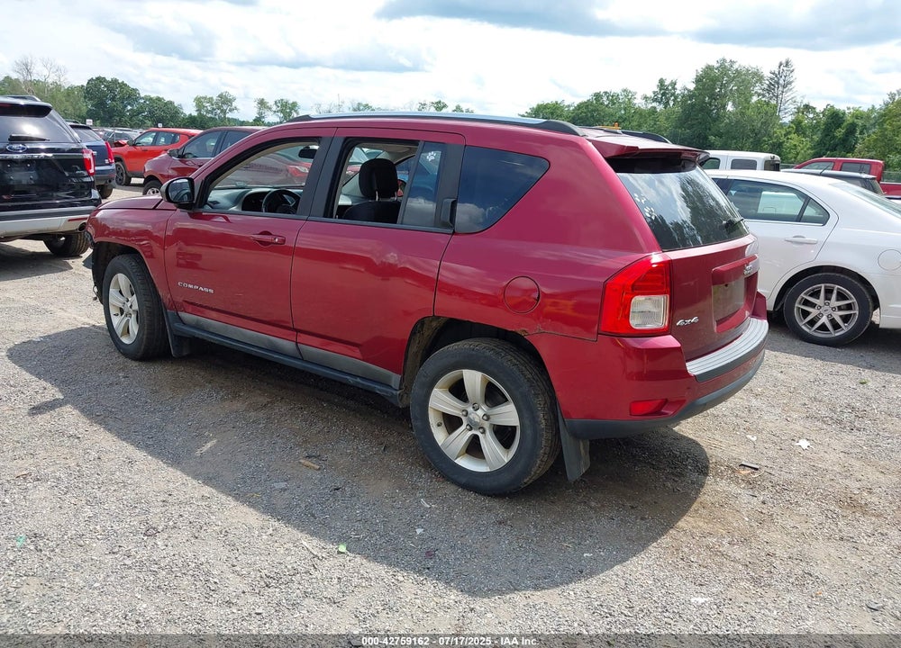 2011 JEEP COMPASS VIN: 1J4NF1FB6BD135752