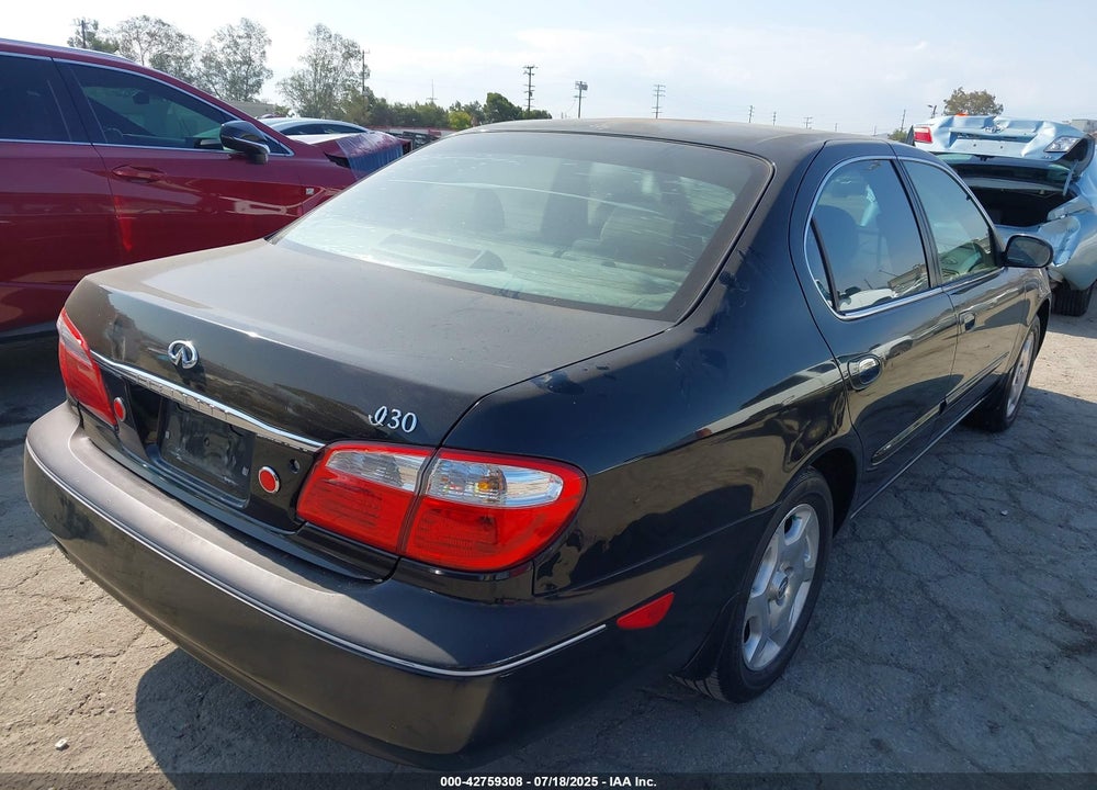2000 INFINITI I30 LUXURY/TOURING VIN: JNKCA31A9YT124859