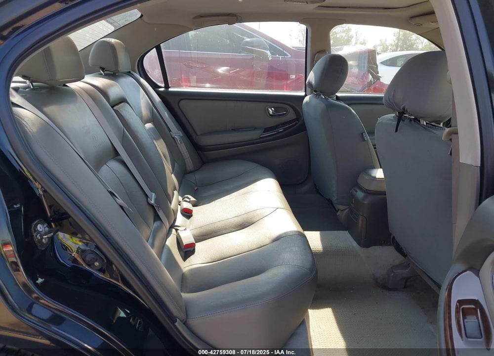 2000 INFINITI I30 LUXURY/TOURING VIN: JNKCA31A9YT124859