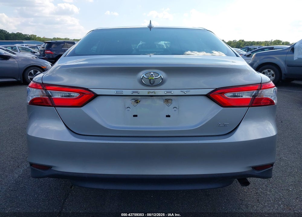 2019 TOYOTA CAMRY VIN: 4T1B11HK7KU708447