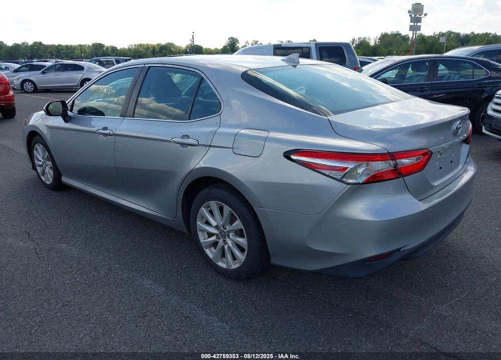 2019 TOYOTA CAMRY VIN: 4T1B11HK7KU708447