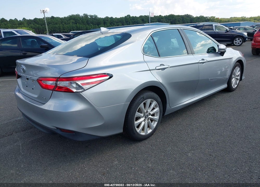 2019 TOYOTA CAMRY VIN: 4T1B11HK7KU708447