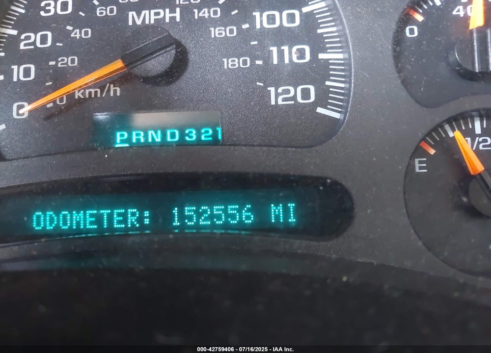 2003 CHEVROLET SUBURBAN 1500 LT VIN: 1GNFK16Z73J112624