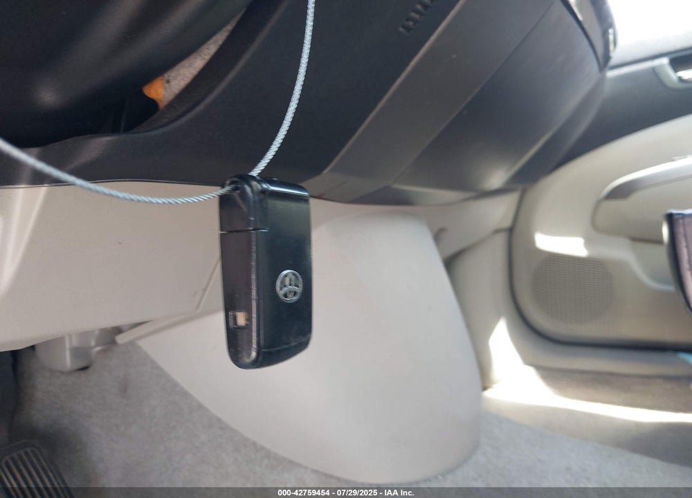 2008 TOYOTA PRIUS VIN: JTDKB20U383306881
