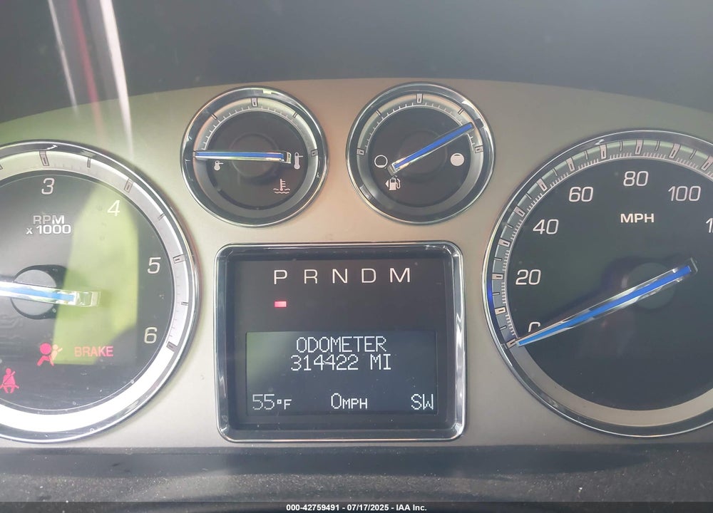 2010 CADILLAC ESCALADE VIN: 1GYUKBEF2AR137842