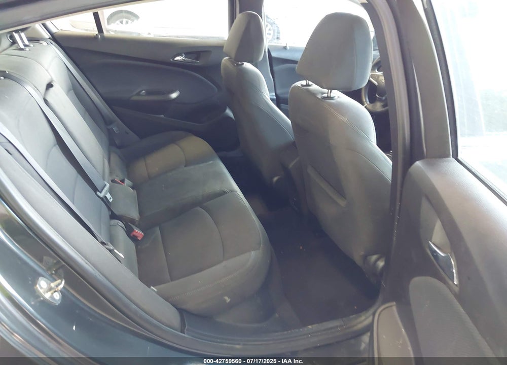 2018 CHEVROLET CRUZE LT AUTO VIN: 1G1BE5SM8J7120122