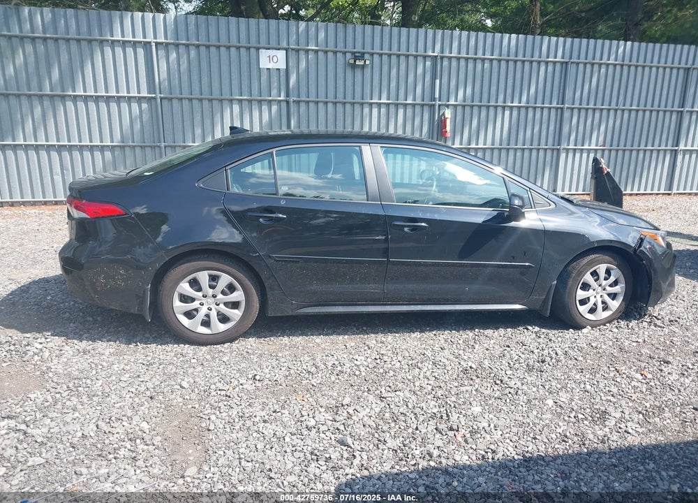 2024 TOYOTA COROLLA LE VIN: 5YFB4MDE2RP194320