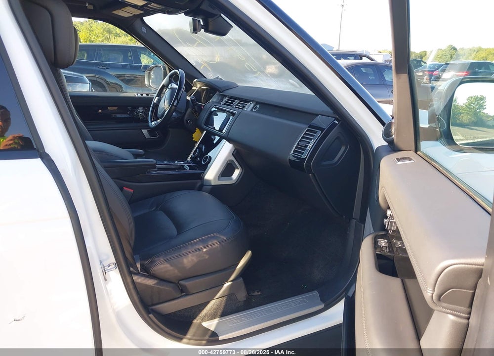 2020 LAND ROVER RANGE ROVER HSE VIN: SALGS2RU0LA405289