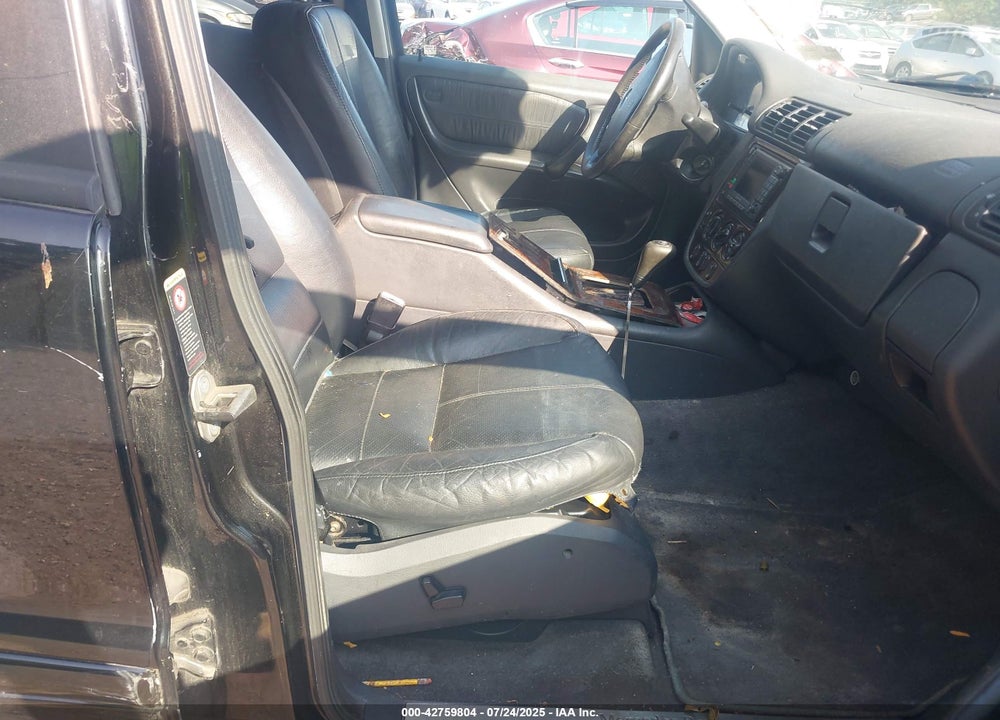 2001 MERCEDES-BENZ ML 320 VIN: 4JGAB54E71A277589