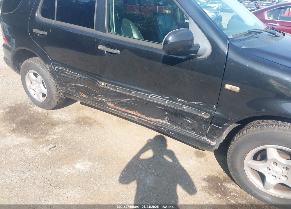 2001 MERCEDES-BENZ ML 320 VIN: 4JGAB54E71A277589