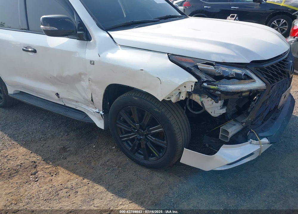 2018 LEXUS LX 570 THREE-ROW VIN: JTJHY7AX9J4263630