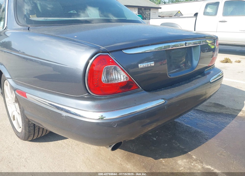 2005 JAGUAR XJ XJ8 L VIN: SAJWA79C25SG45911