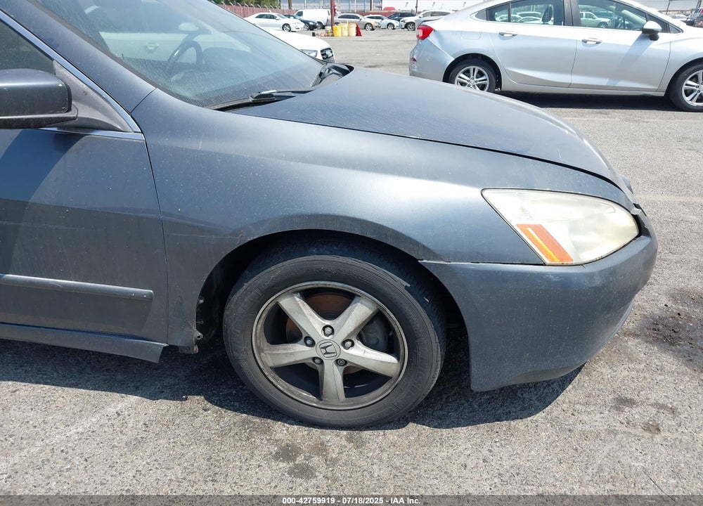 2003 HONDA ACCORD 2.4 EX VIN: JHMCM56753C053359
