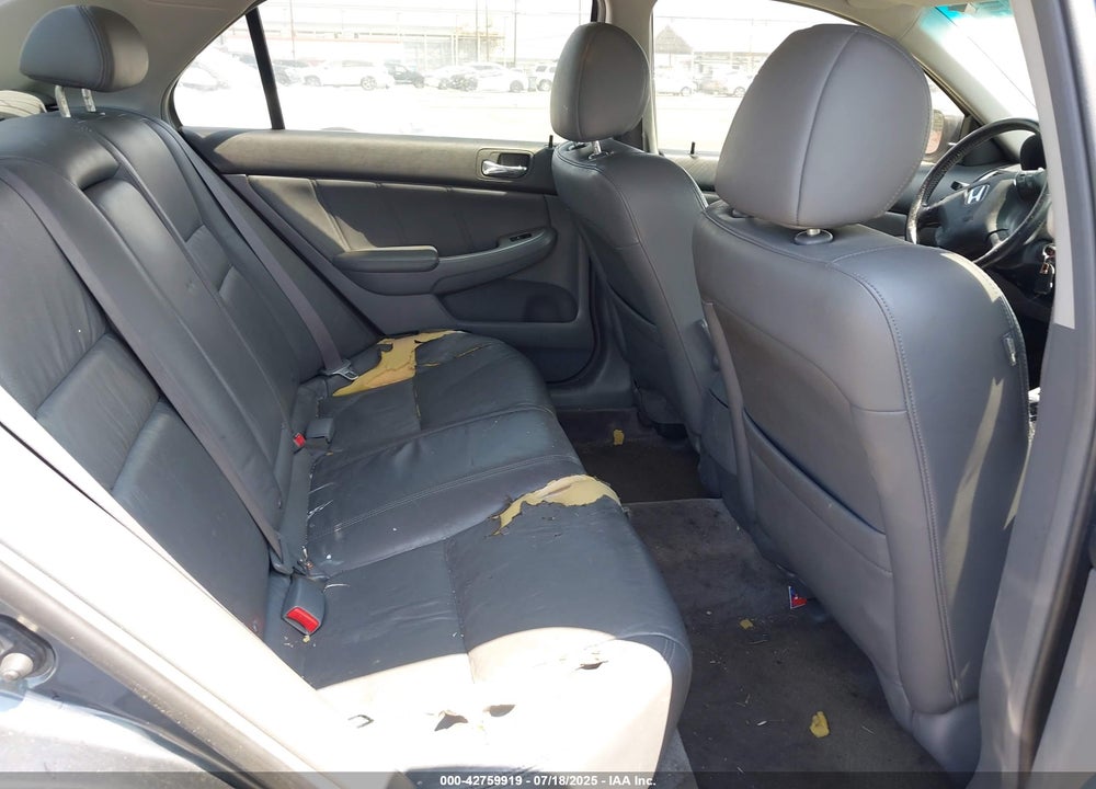 2003 HONDA ACCORD 2.4 EX VIN: JHMCM56753C053359