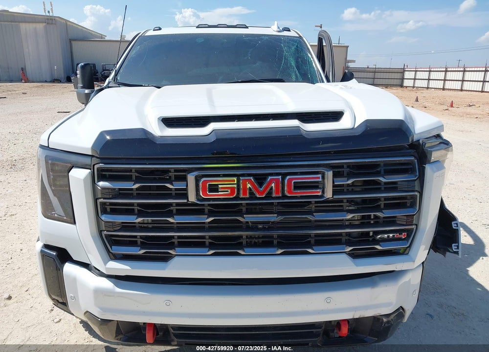 2025 GMC SIERRA 3500HD 4WD  STANDARD BED AT4 VIN: 1GT4UVEY3SF135510