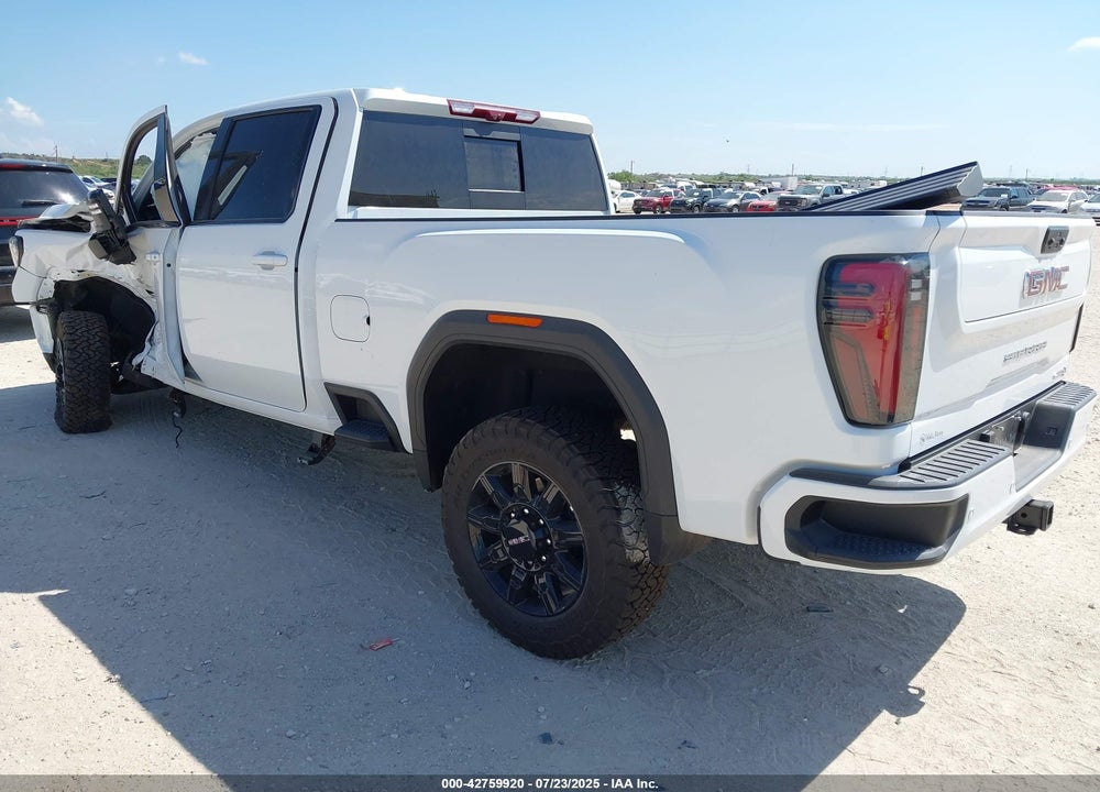 2025 GMC SIERRA 3500HD 4WD  STANDARD BED AT4 VIN: 1GT4UVEY3SF135510
