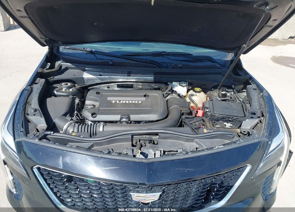 2019 CADILLAC XT4 VIN: 1GYFZER41KF115428