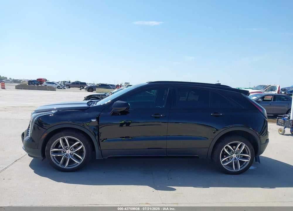2019 CADILLAC XT4 VIN: 1GYFZER41KF115428