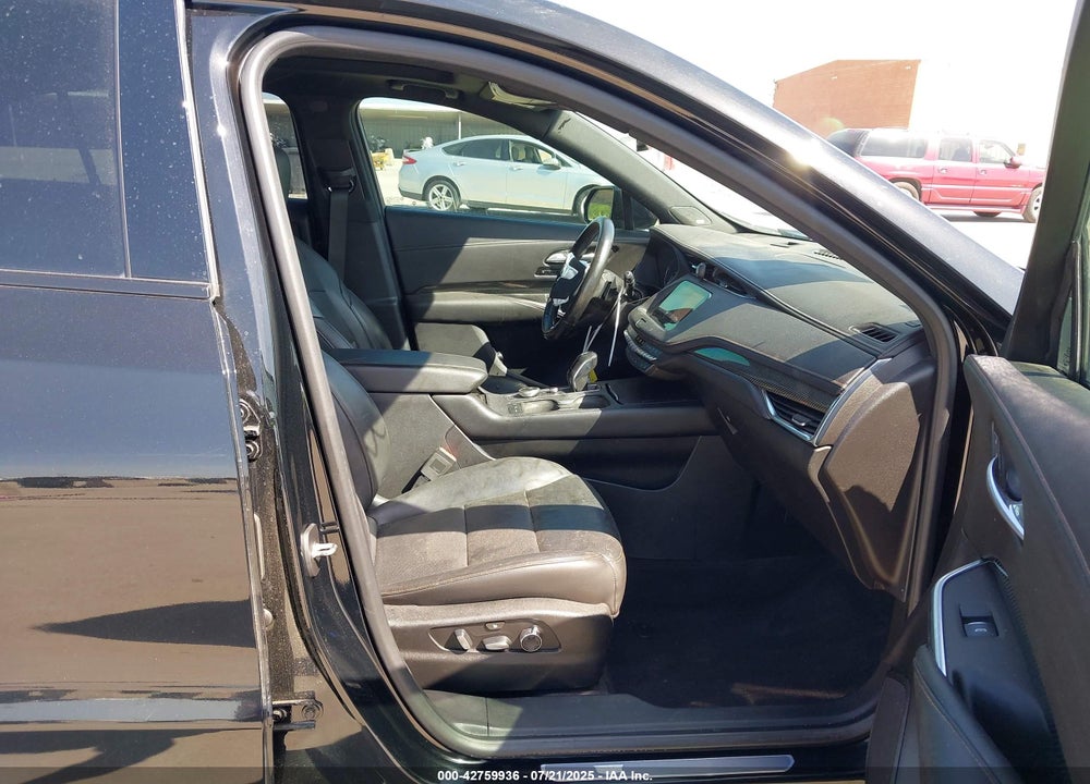 2019 CADILLAC XT4 VIN: 1GYFZER41KF115428