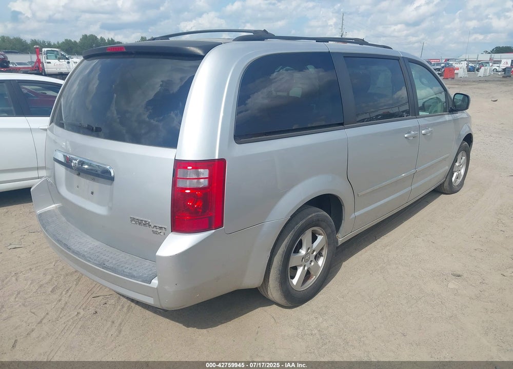 2010 DODGE GRAND CARAVAN SXT VIN: 2D4RN5D15AR208782