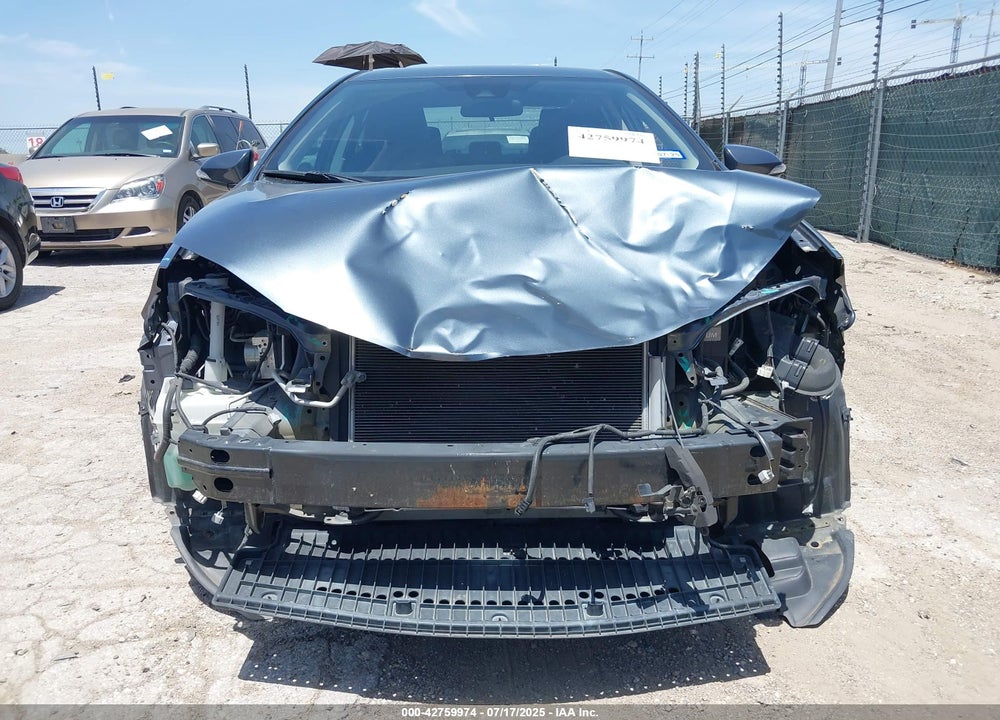 2018 TOYOTA COROLLA VIN: 5YFBURHE3JP824860