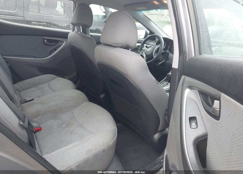 2013 HYUNDAI ELANTRA VIN: 5NPDH4AE1DH271797