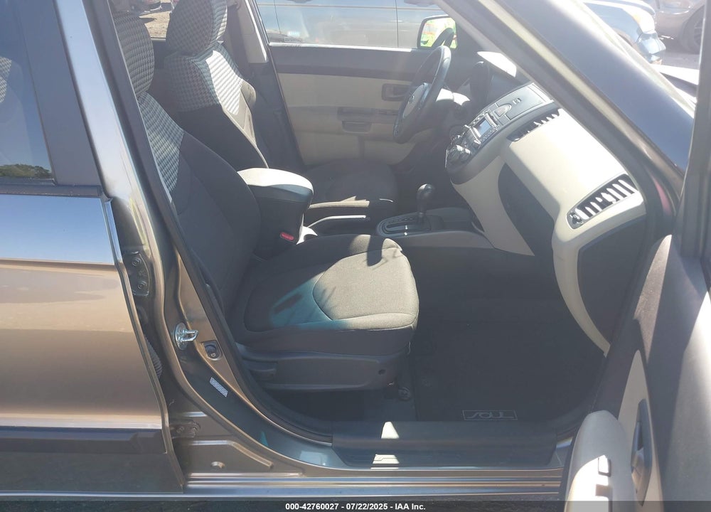 2010 KIA SOUL VIN: KNDJT2A27A7050507