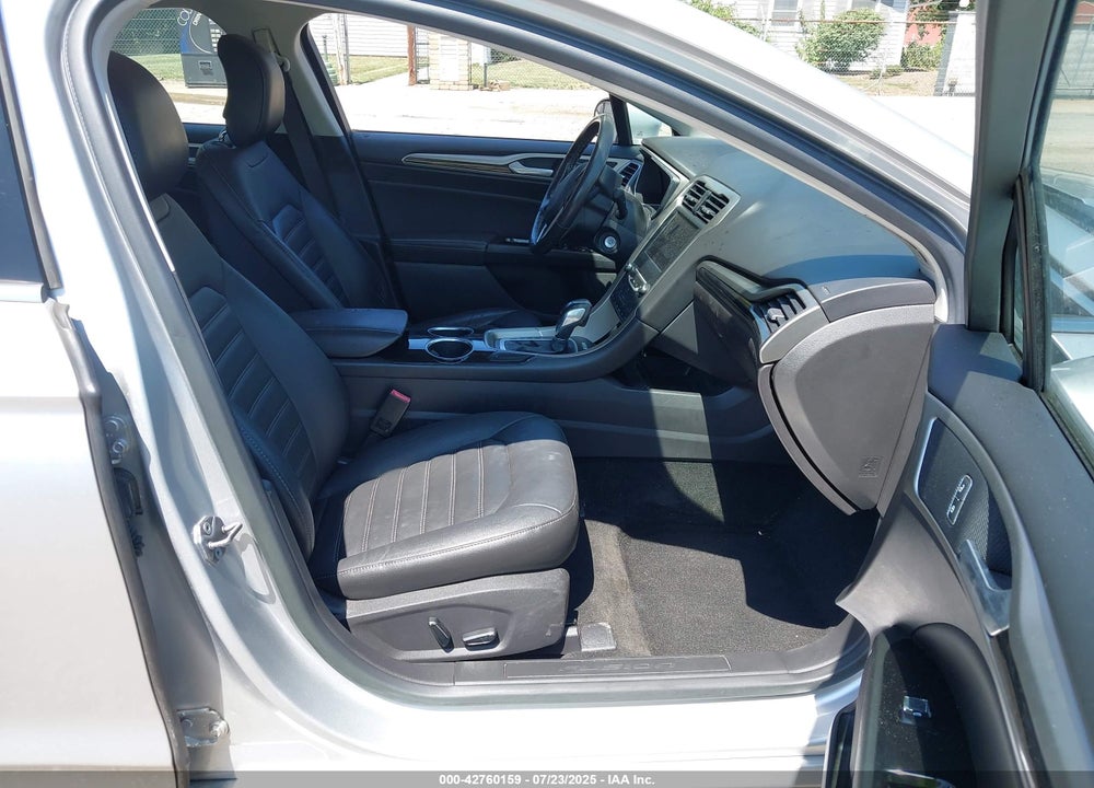 2013 FORD FUSION VIN: 3FA6P0HR6DR232610