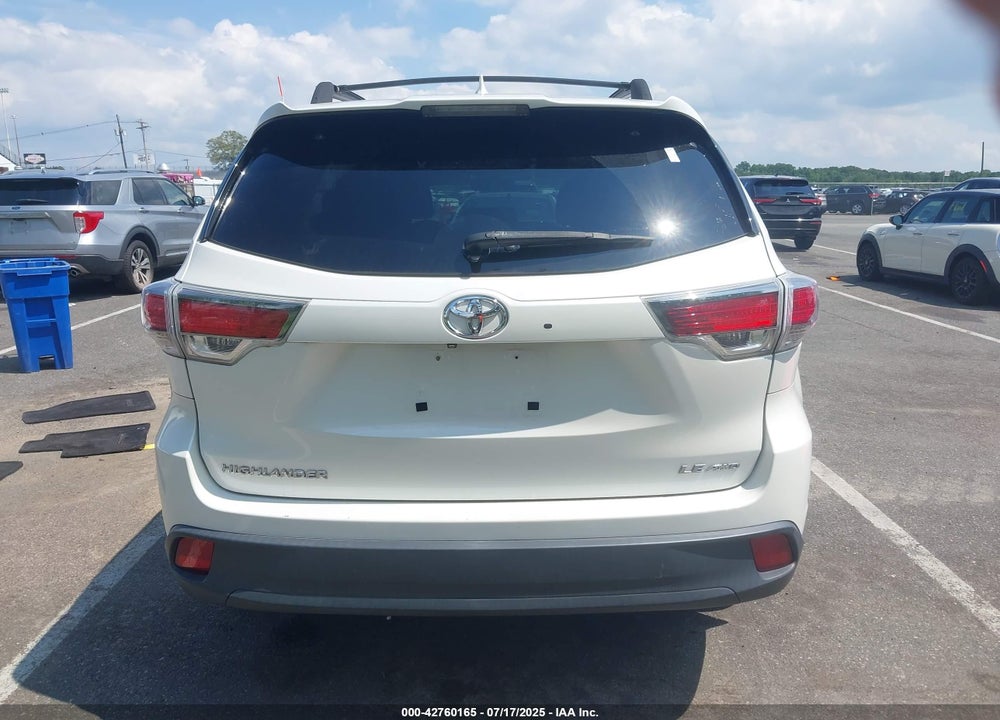 2014 TOYOTA HIGHLANDER LE PLUS V6 VIN: 5TDBKRFH7ES057823