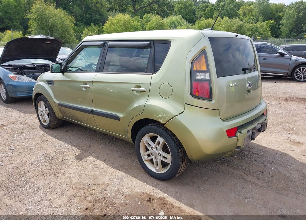 2011 KIA SOUL VIN: KNDJT2A27B7328081