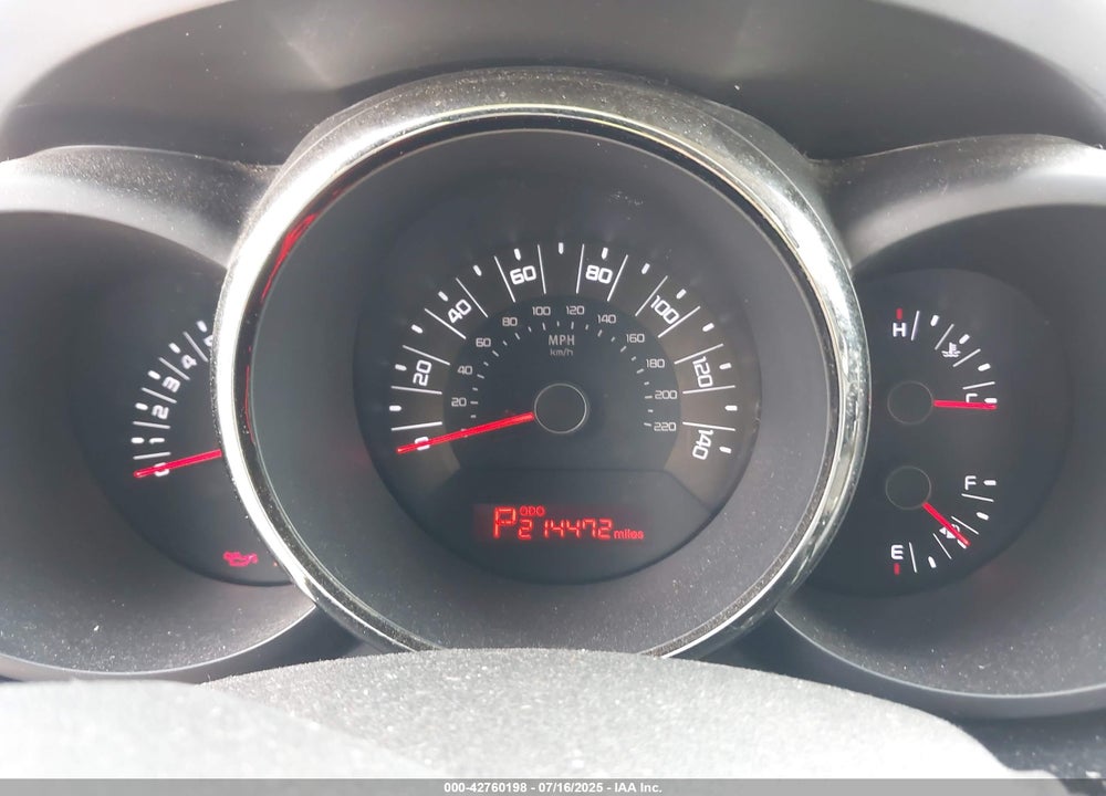 2011 KIA SOUL VIN: KNDJT2A27B7328081