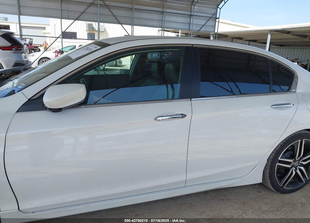 2017 HONDA ACCORD VIN: 1HGCR2F19HA058985