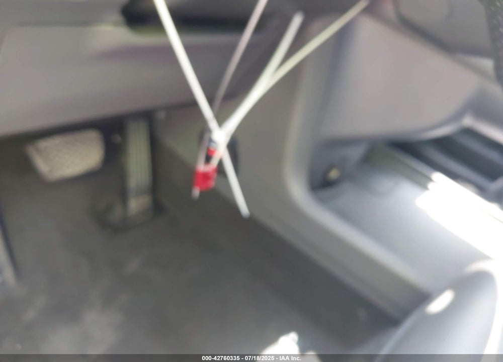 2021 TOYOTA SIENNA XSE VIN: 5TDXRKEC3MS026095
