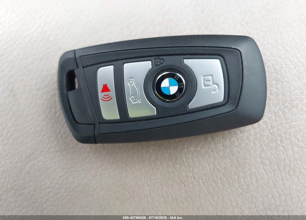 2013 BMW 5 SERIES VIN: WBAXH5C58DD108695