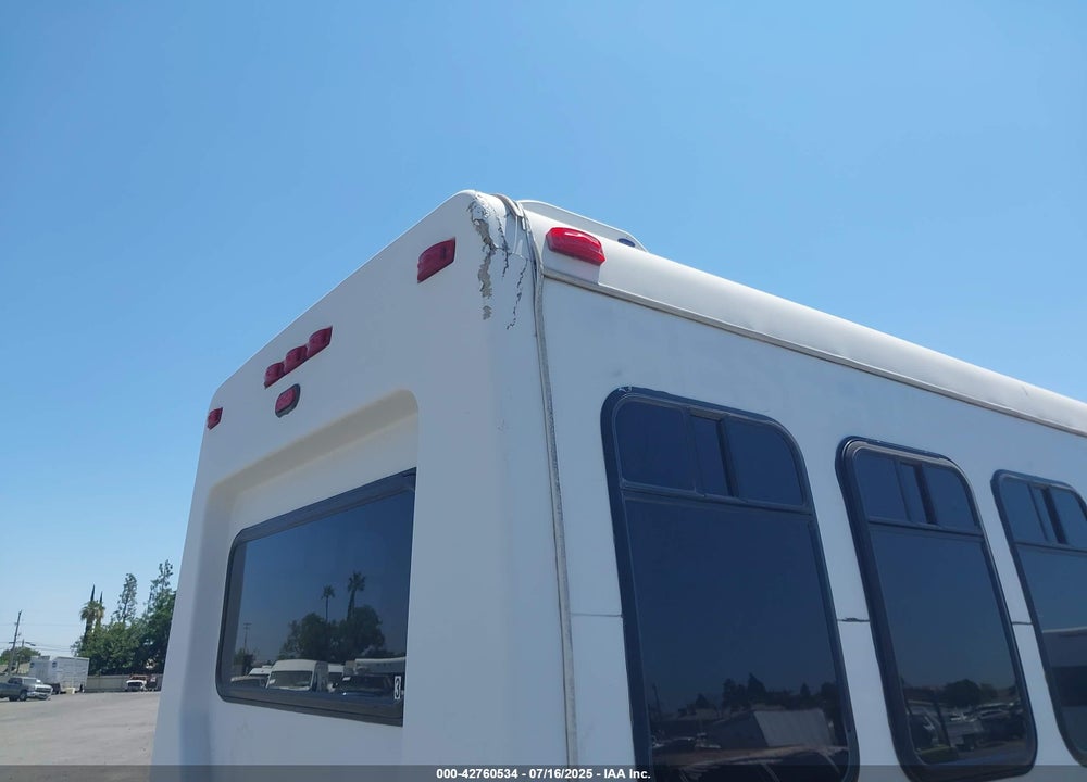 2008 FORD E-450 CUTAWAY VIN: 1FD4E45S38DB61401