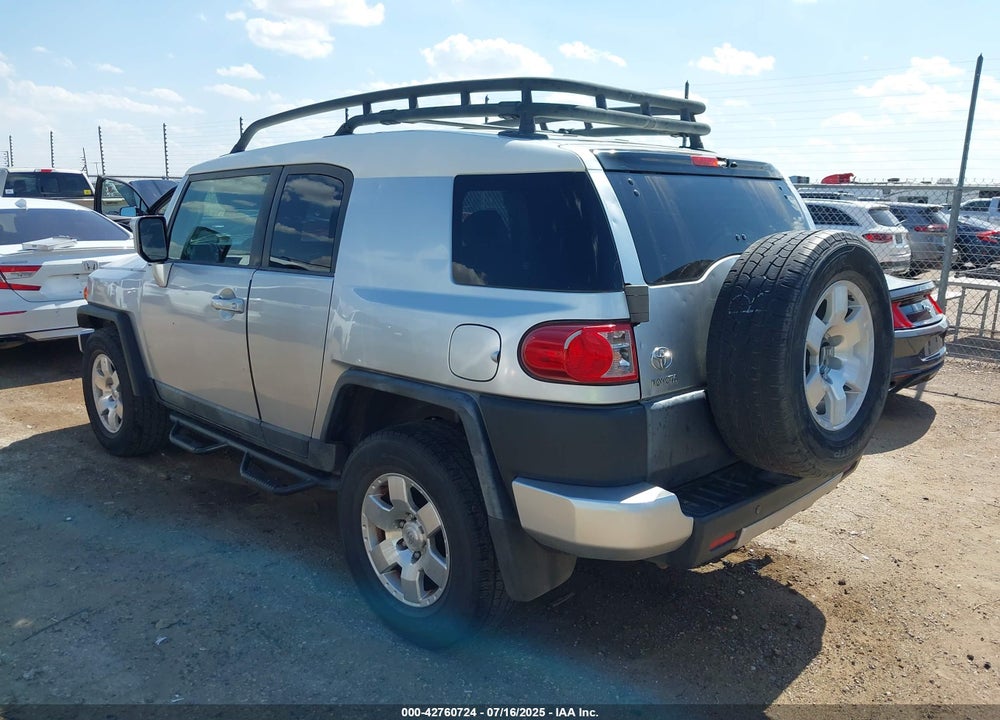 2007 TOYOTA FJ CRUISER VIN: JTEZU11FX70013350