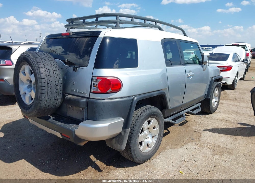 2007 TOYOTA FJ CRUISER VIN: JTEZU11FX70013350