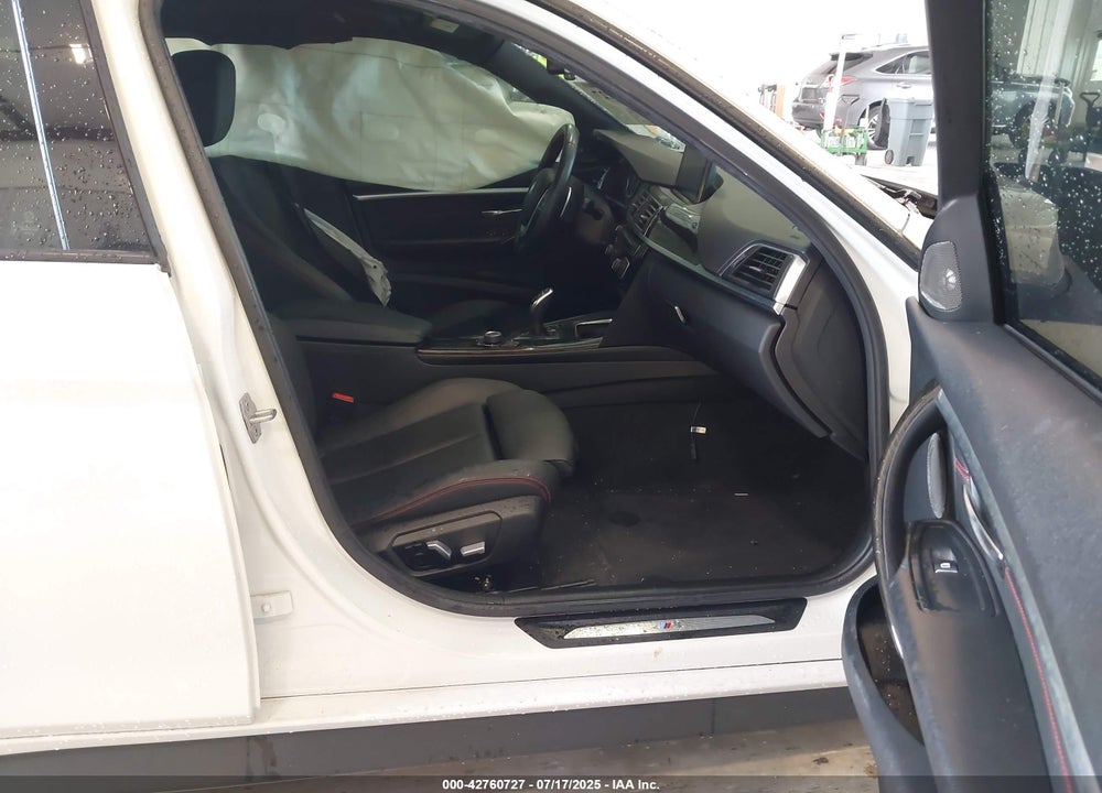 2016 BMW 3 SERIES VIN: WBA8E9G51GNU28700