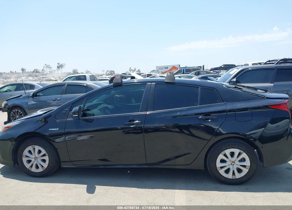 2021 TOYOTA PRIUS VIN: JTDKAMFU2M3150994