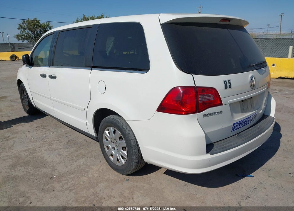 2012 VOLKSWAGEN ROUTAN S VIN: 2C4RVAAG1CR391440