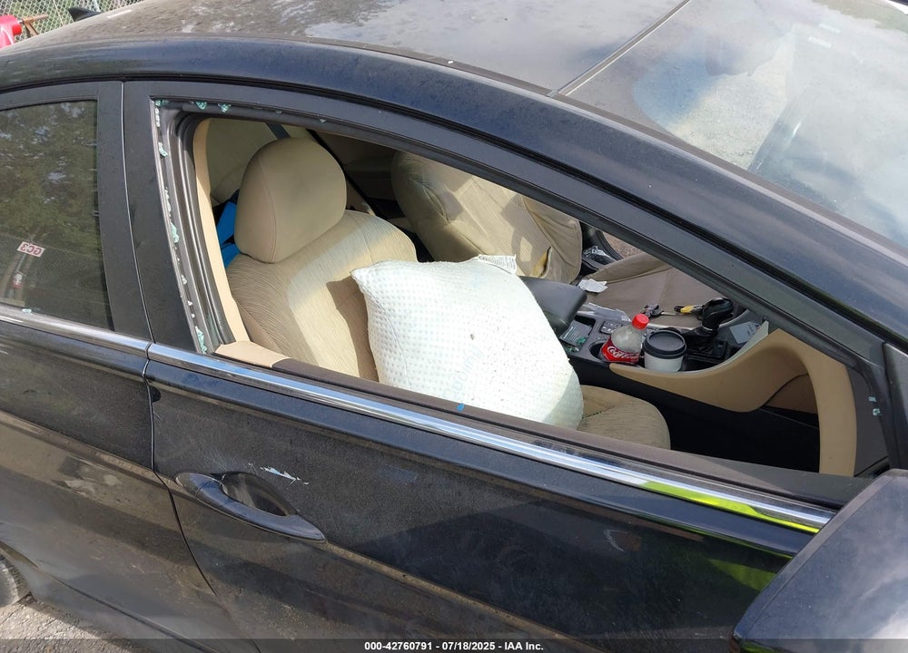 2014 HYUNDAI SONATA VIN: 5NPEB4AC6EH827558