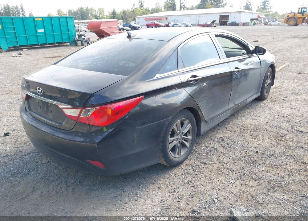 2014 HYUNDAI SONATA VIN: 5NPEB4AC6EH827558