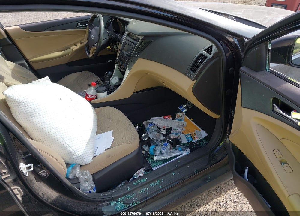 2014 HYUNDAI SONATA VIN: 5NPEB4AC6EH827558