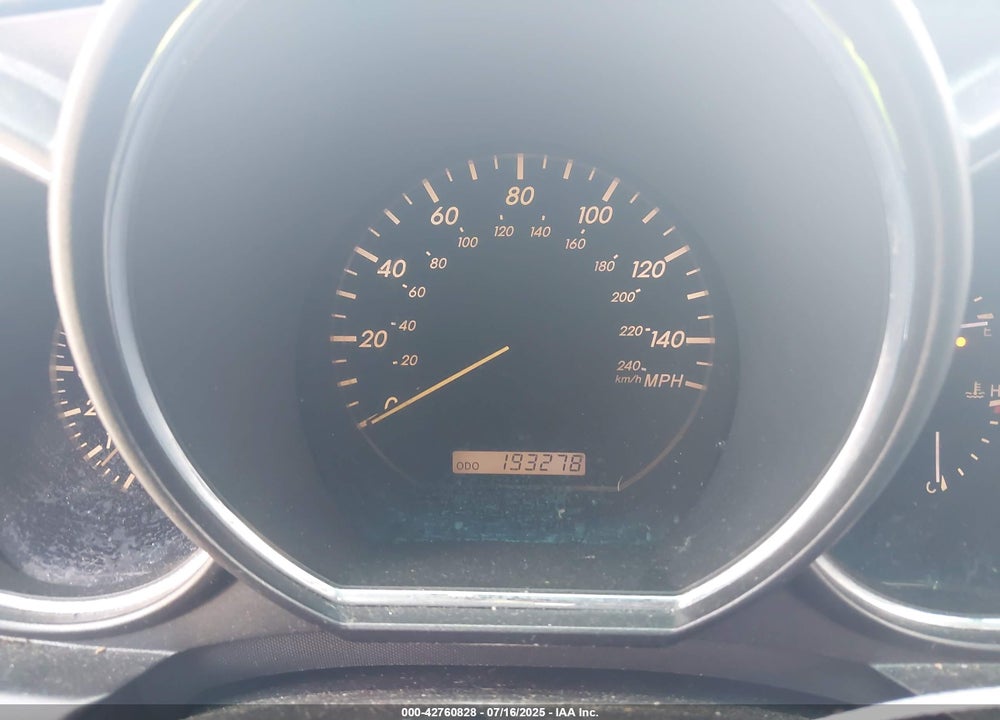 2004 LEXUS RX 330 VIN: JTJGA31U840006467