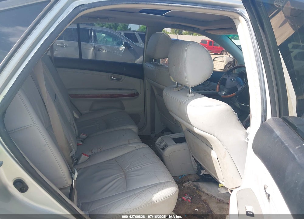 2004 LEXUS RX 330 VIN: JTJGA31U840006467