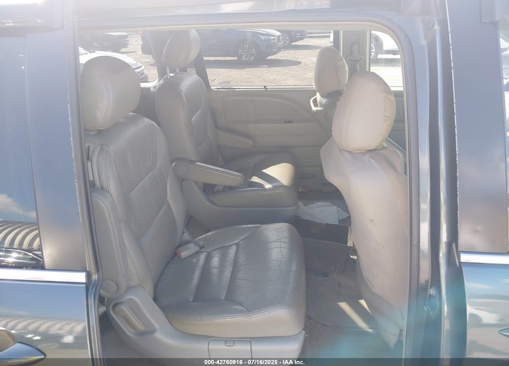 2005 HONDA ODYSSEY EX-L VIN: 5FNRL38775B127158
