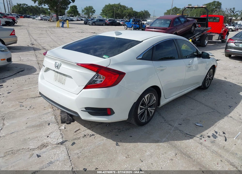 2018 HONDA CIVIC VIN: JHMFC1F32JX027457