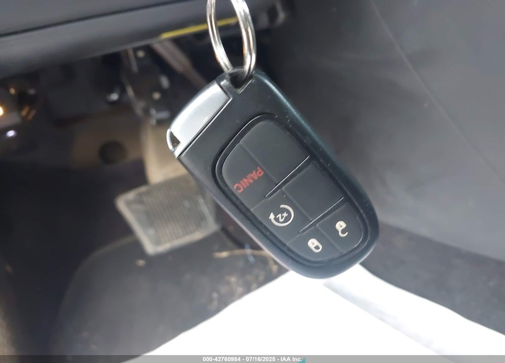 2017 JEEP CHEROKEE VIN: 1C4PJLDB6HW526697